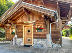 LOGIS HÔTEL, CHALETS et RESTAURANT LES CHATELMINÉS La Bresse